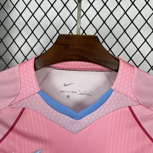 Maillot FC Barcelone Concept Rose 2025-26